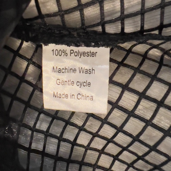 # A277  True Life New York Modern Gothic  Black  Sheer Grid Top NWOT L - Picture 4 of 7